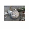 Boule de noël en bois à suspendre (diamètre 8cms) – Image 2