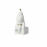 Figurine PERE NOEL assis sur un cadeau en porcelaine – Rader
